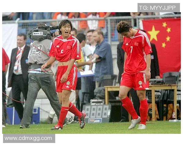 国青队迎战英格兰队展现青春风采力争佳绩